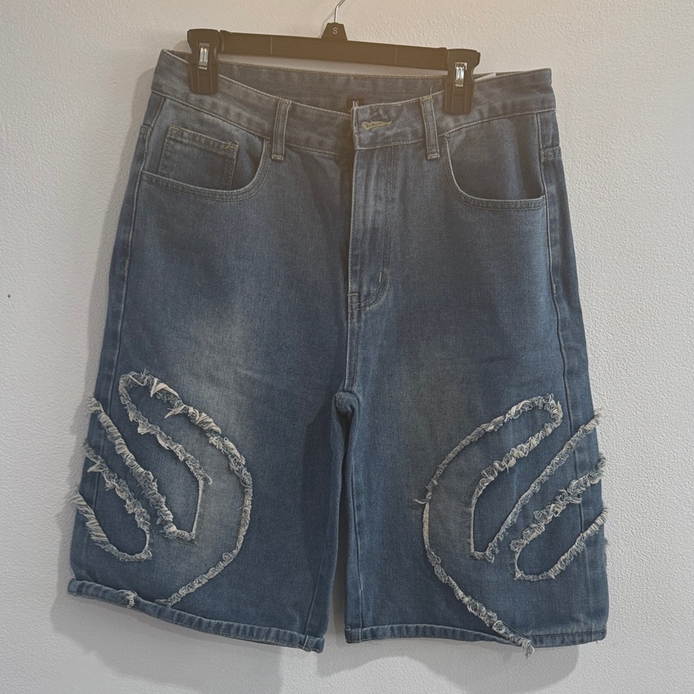 NVFelix Men's Distressed Blue Denim Shorts size medium